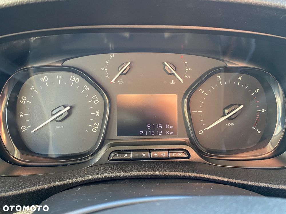 Peugeot EXPERT 2,0 HDI 177KM AUTOMAT L3 BRYGADÓWKA 6 MIEJSC - 30