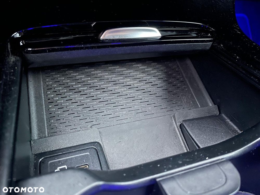 Mercedes-Benz CLA - 15