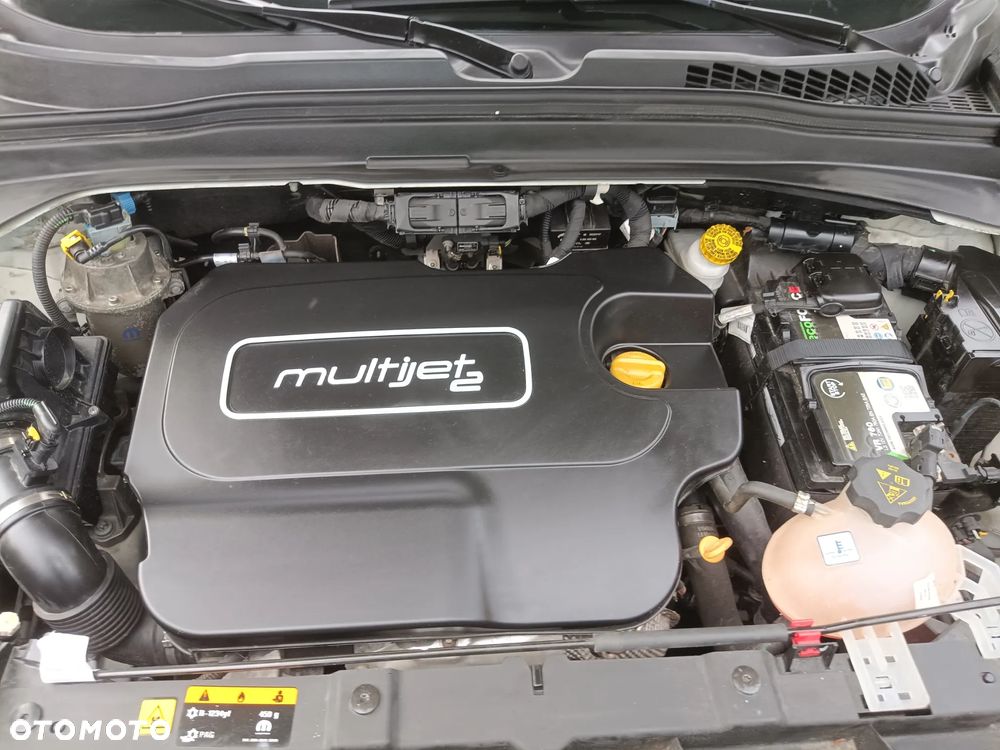 Jeep Renegade 1.6 MultiJet Night Eagle - 31