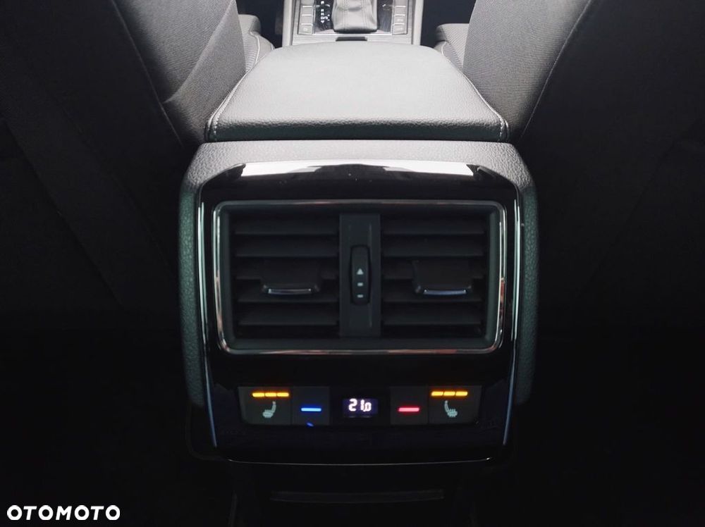 Skoda Superb 2.0 TDI SCR Style DSG - 14