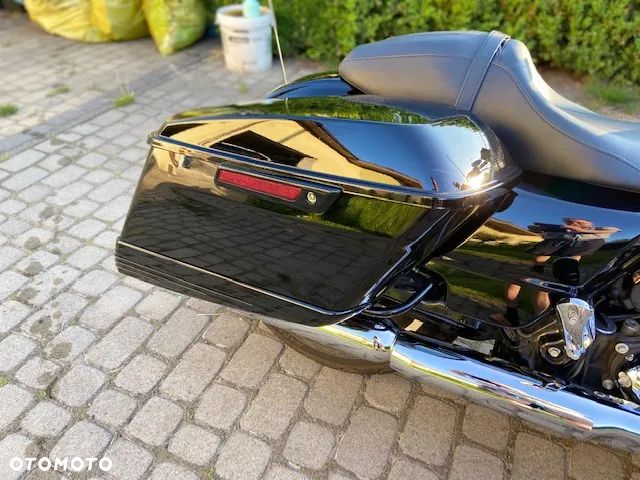 Harley-Davidson Touring Road Glide - 26