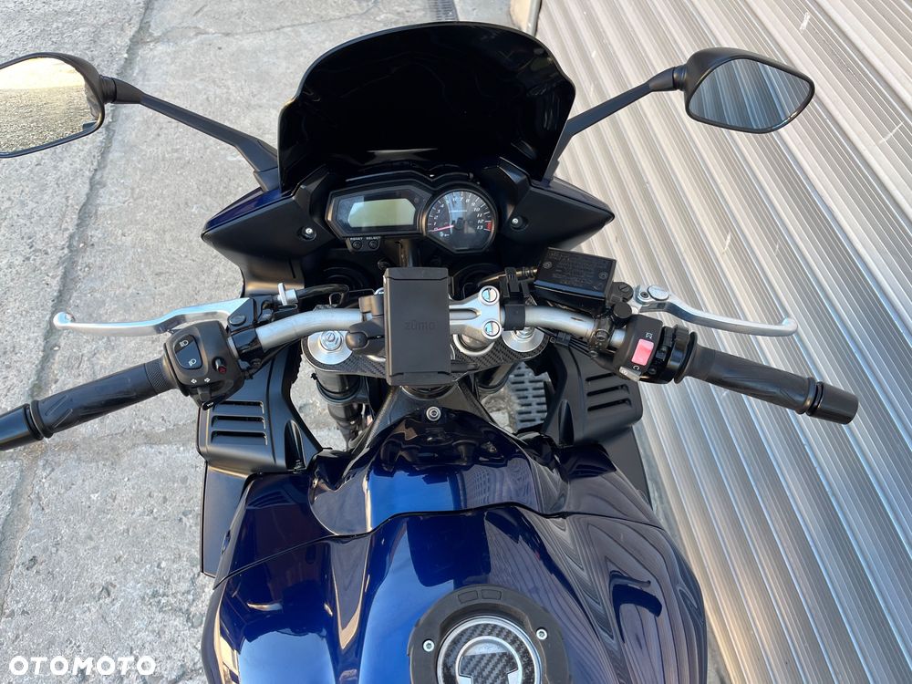 Yamaha FZ - 33