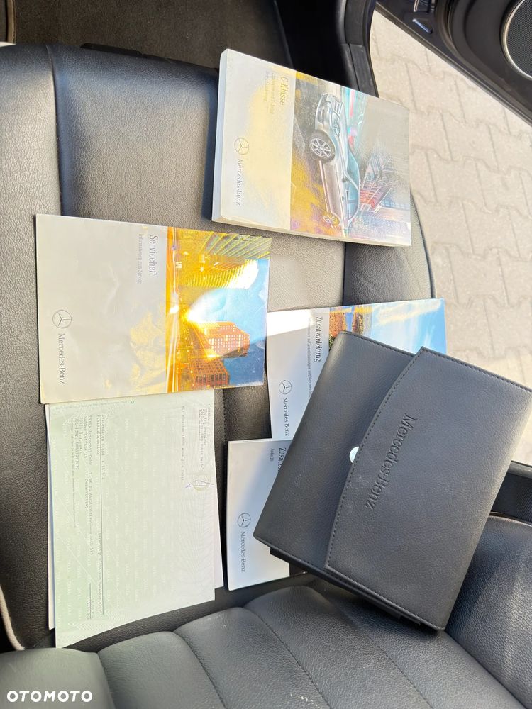 Mercedes-Benz Klasa C 350 CDI DPF (BlueEFFICIENCY) 7G-TRONIC Elegance - 15