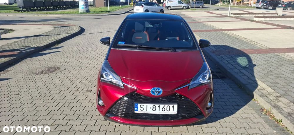 Toyota Yaris Hybrid 100 Dynamic - 4