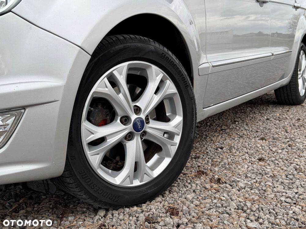 Ford Galaxy - 16