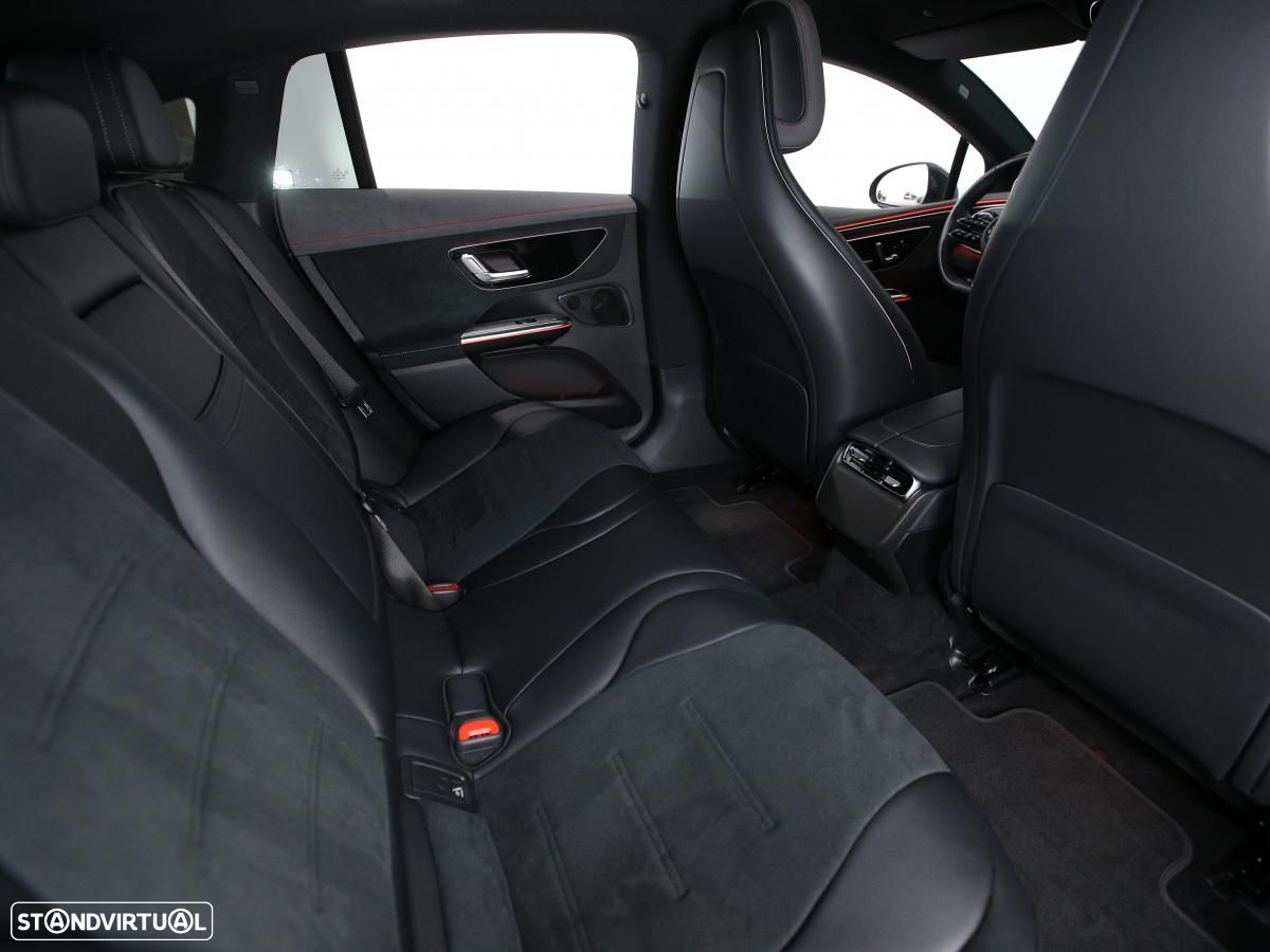 Mercedes-Benz EQE 350 AMG Line - 11