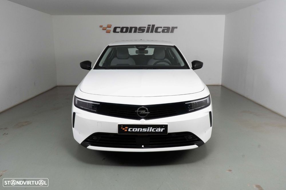 Opel Astra 1.2 T Edition Aut. - 2