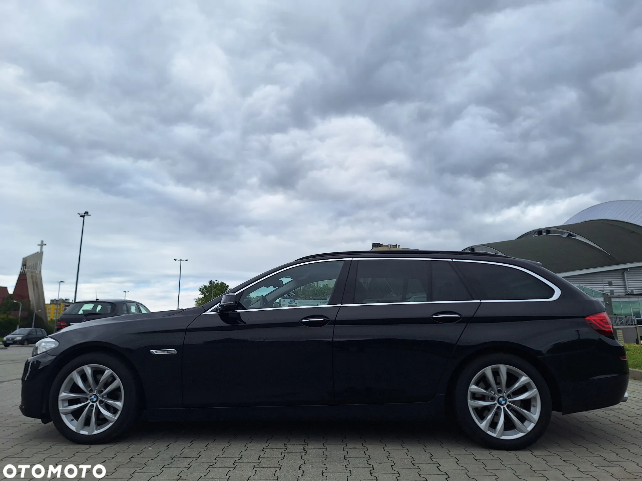 BMW Seria 5 520d Luxury Line - 28