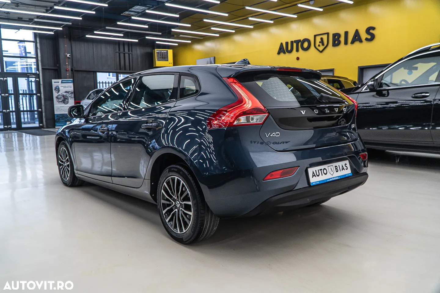 Volvo V40 D2 Aut. Momentum - 5