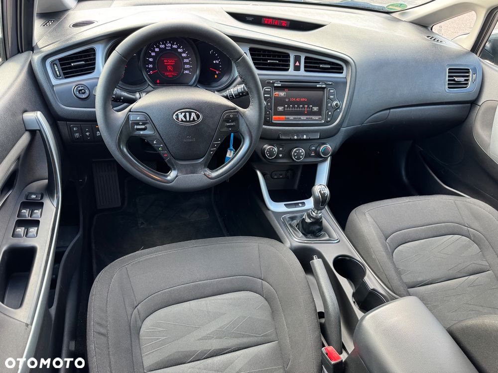 Kia Ceed 1.4 CRDi 90 ISG Spirit - 17