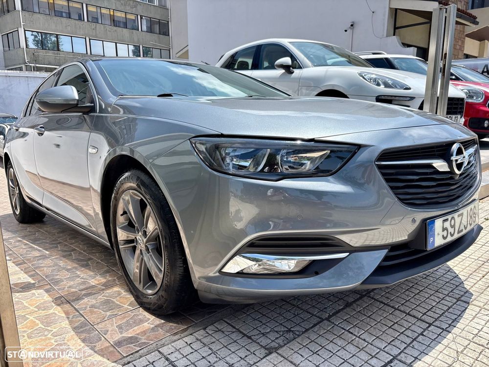 Opel Insignia Grand Sport 1.6 CDTi Innovation - 1