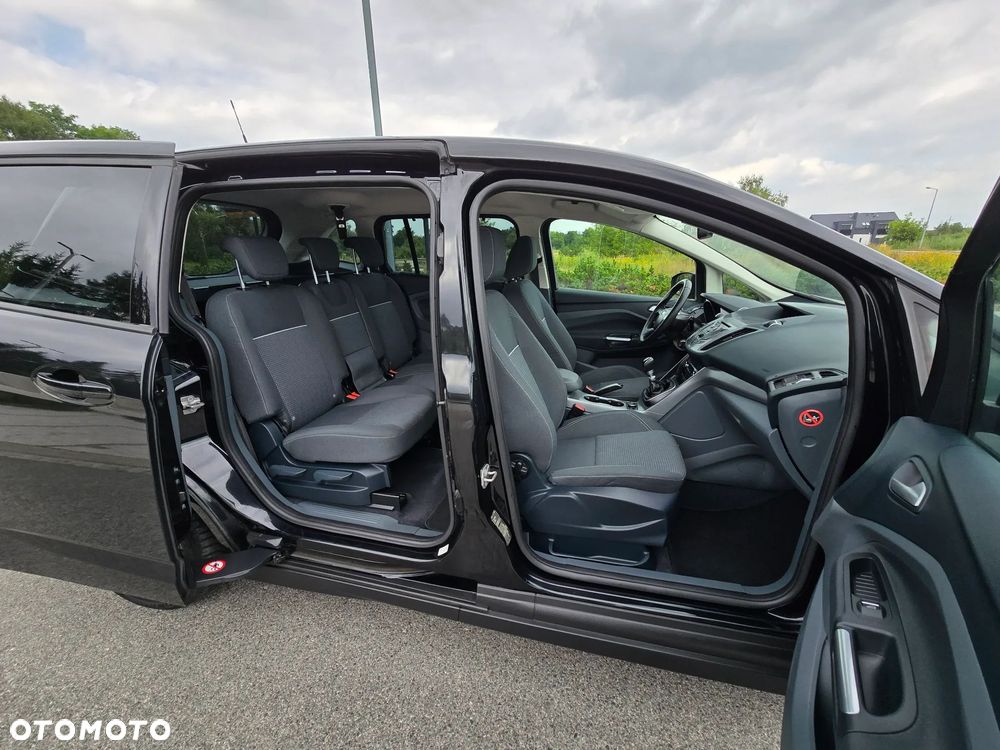 Ford Grand C-MAX - 14