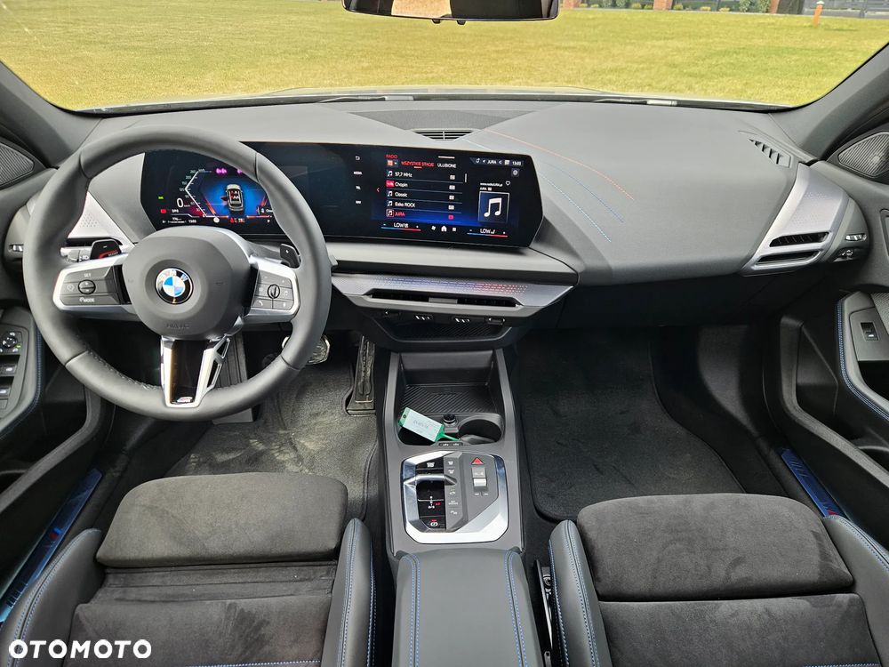 BMW Seria 1 120 mHEV - 13