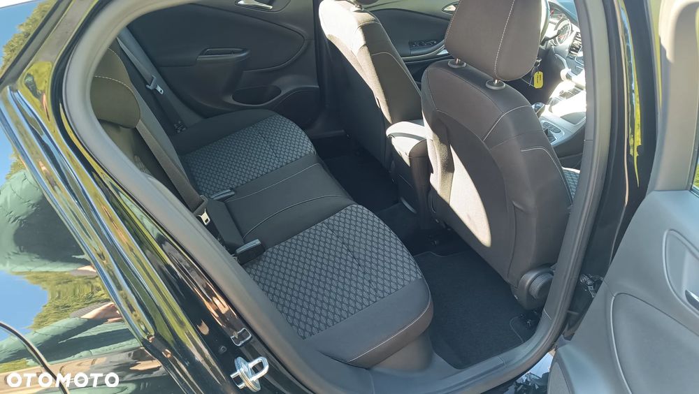 Opel Astra 1.4 Turbo Edition - 19