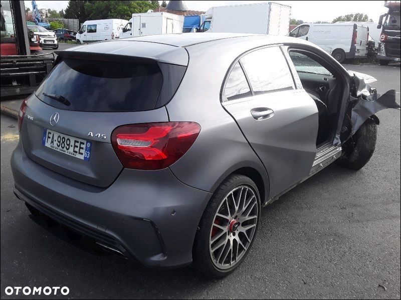 Mercedes-Benz Klasa A AMG 45 4Matic AMG Speedshift 7G-DCT PETRONAS 2015 World Champion Edition - 5