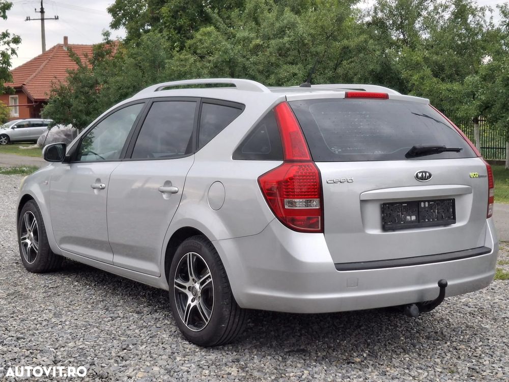 Kia Ceed 1.6 CRDi 90 Vision - 4