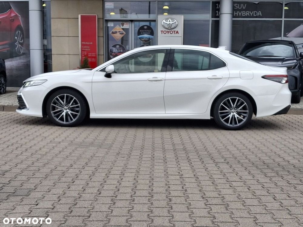 Toyota Camry 2.5 Hybrid Executive CVT - 3