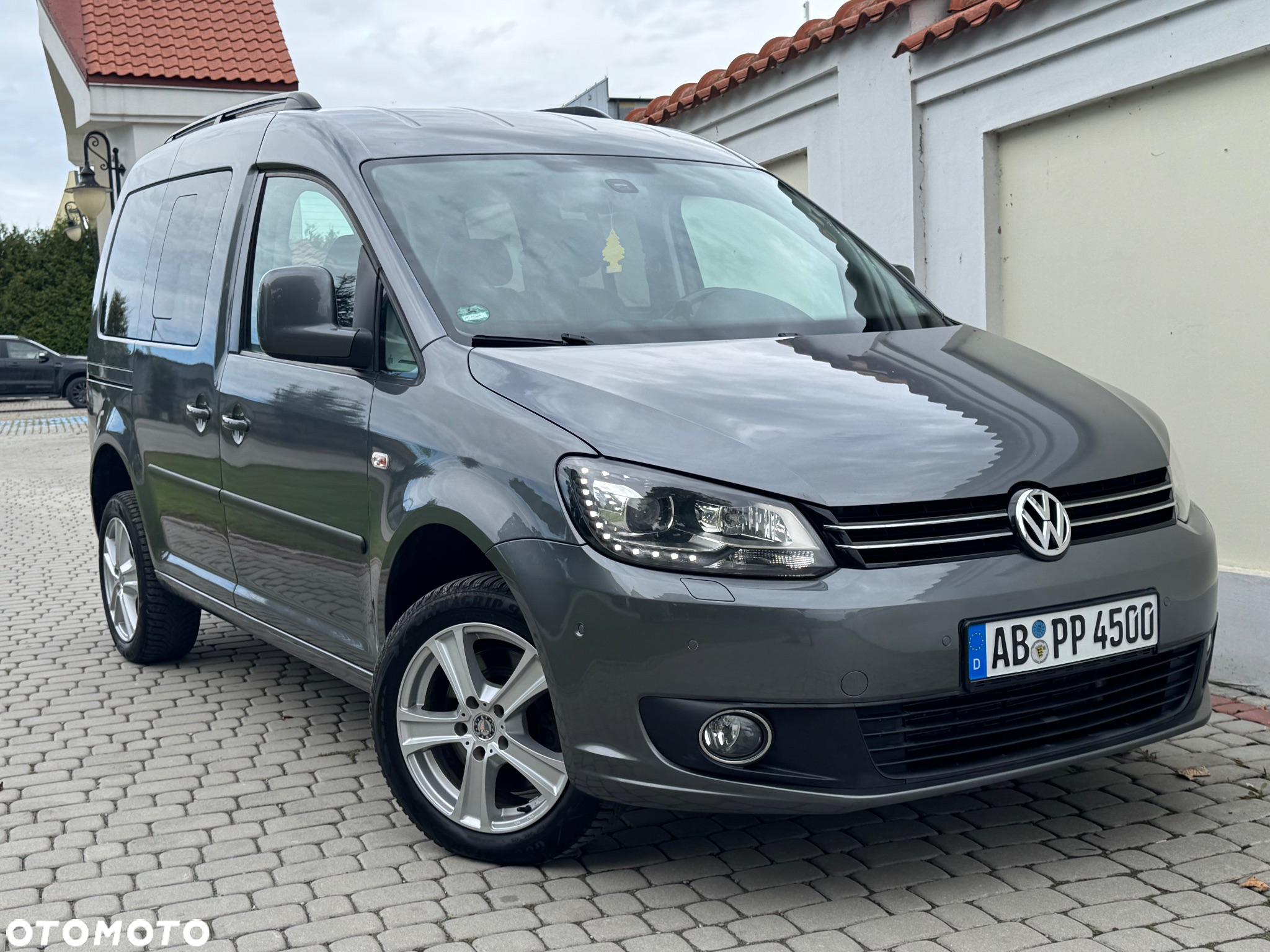 Volkswagen Caddy - 2
