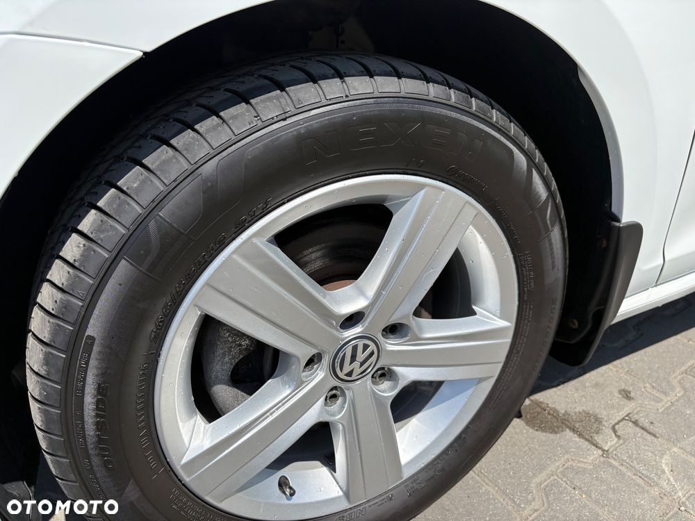 Volkswagen Golf - 27