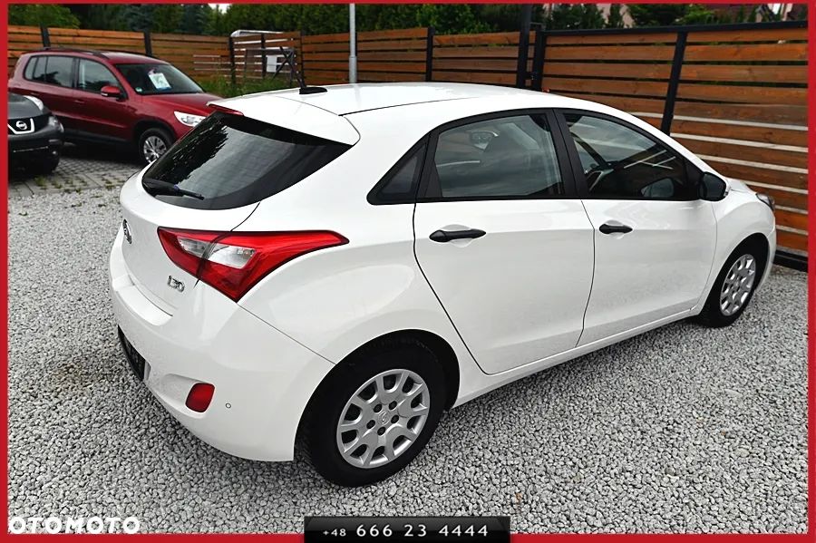 Hyundai i30 1.4 Blue Comfort - 13