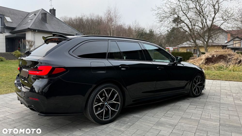 BMW Seria 5 530d xDrive mHEV M Sport sport - 7
