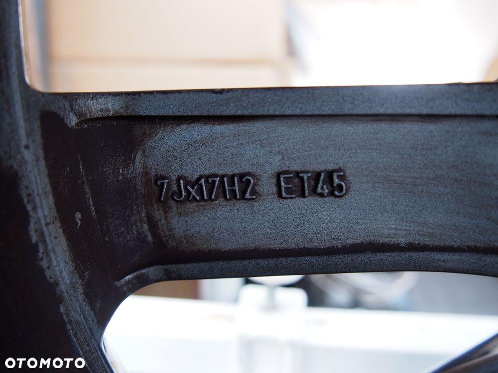 Skoda Yeti Felga 7x17H2 et 45 5x112 - 3