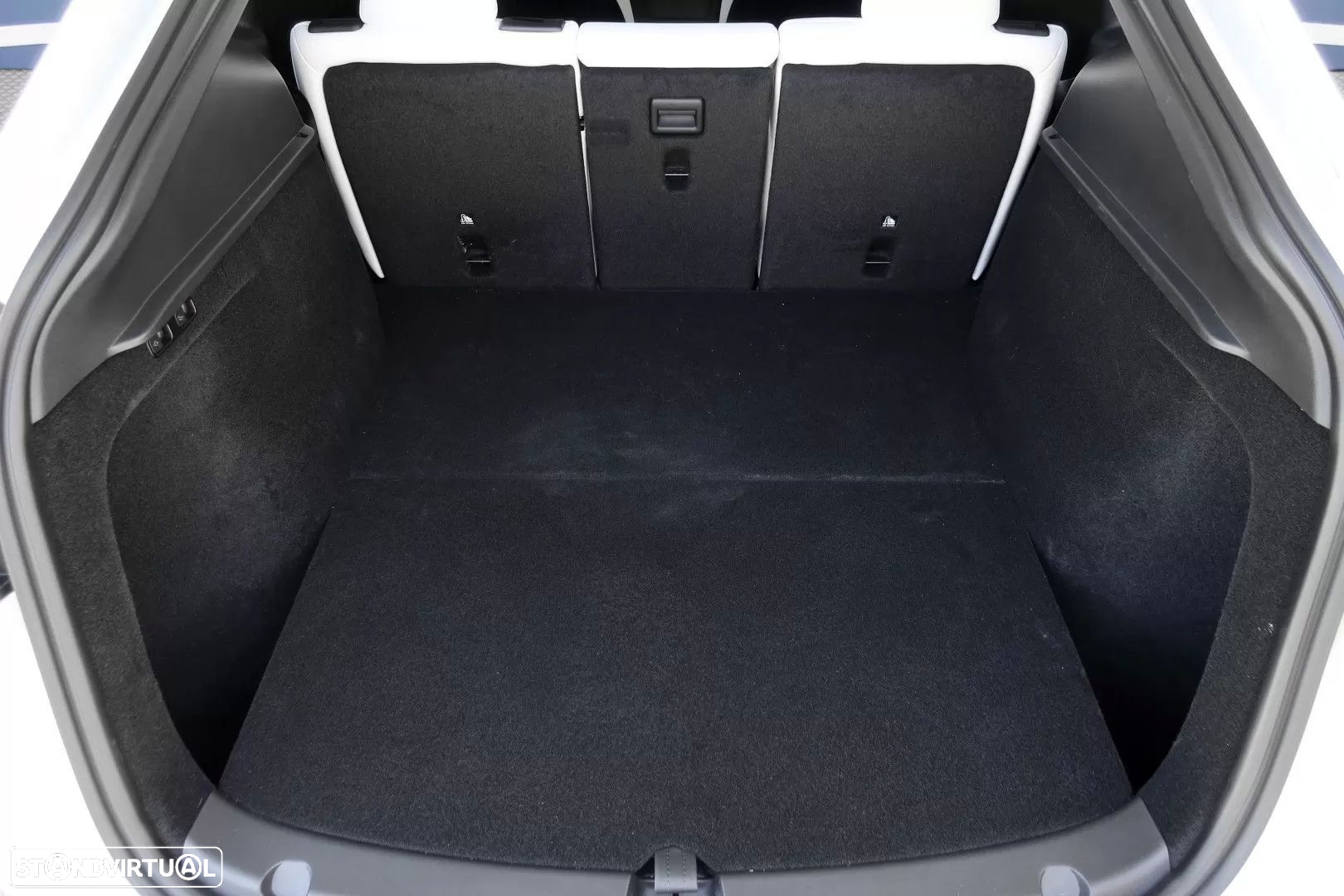 Tesla Model Y Performance Tração Integral - 16