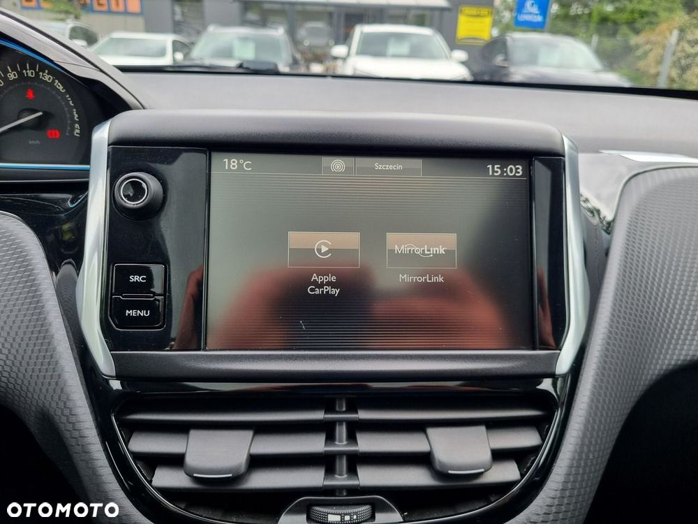 Peugeot 2008 1.6 BlueHDi Allure - 22