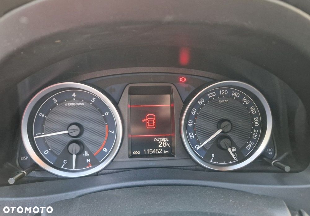 Toyota Auris 1.6 Executive - 21