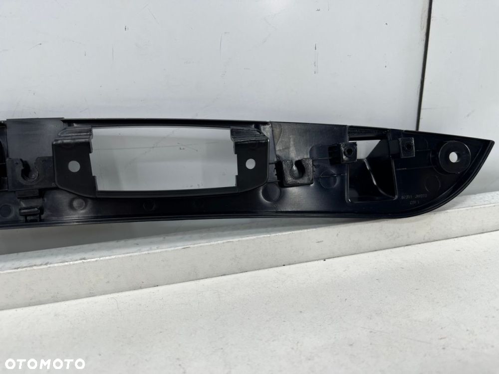 Listwa Kia Sportage 3 III 10-15r. blenda nakładka klapy bagażnika na kamerę 87311-3w010 - 8