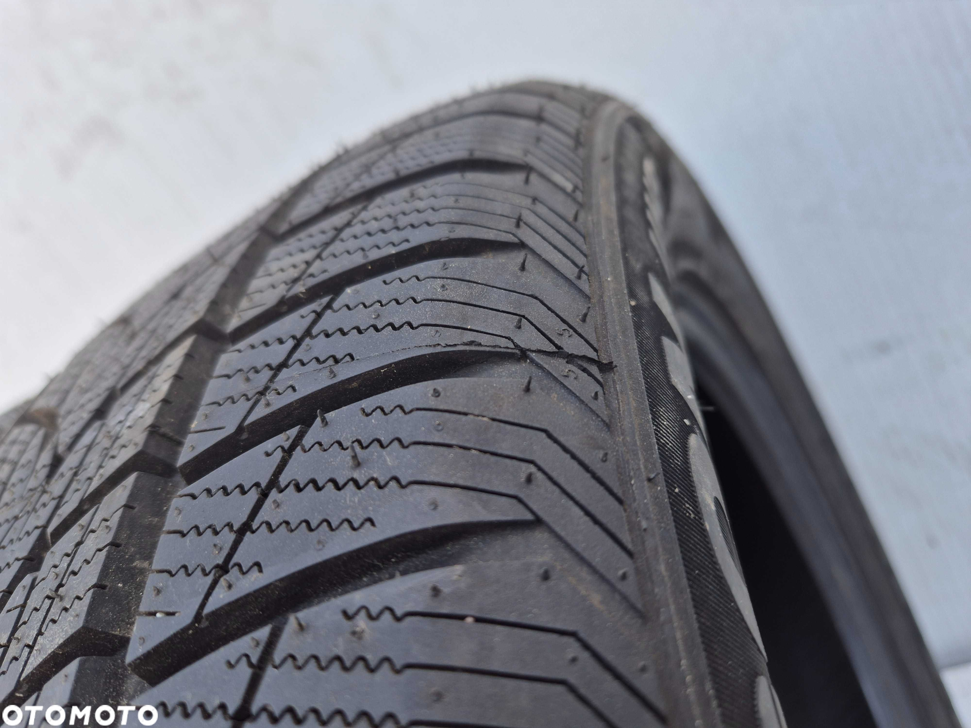 Imperial Snowdragon UHP 225/55r17 101V 2024r 8mm XL Rant N2997 - 8