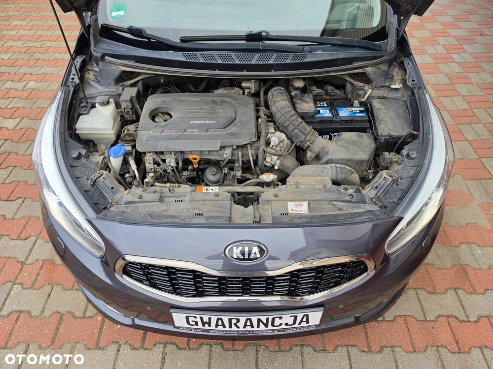 Kia Ceed 1.6 CRDi 136 ISG Platinum Edition - 17