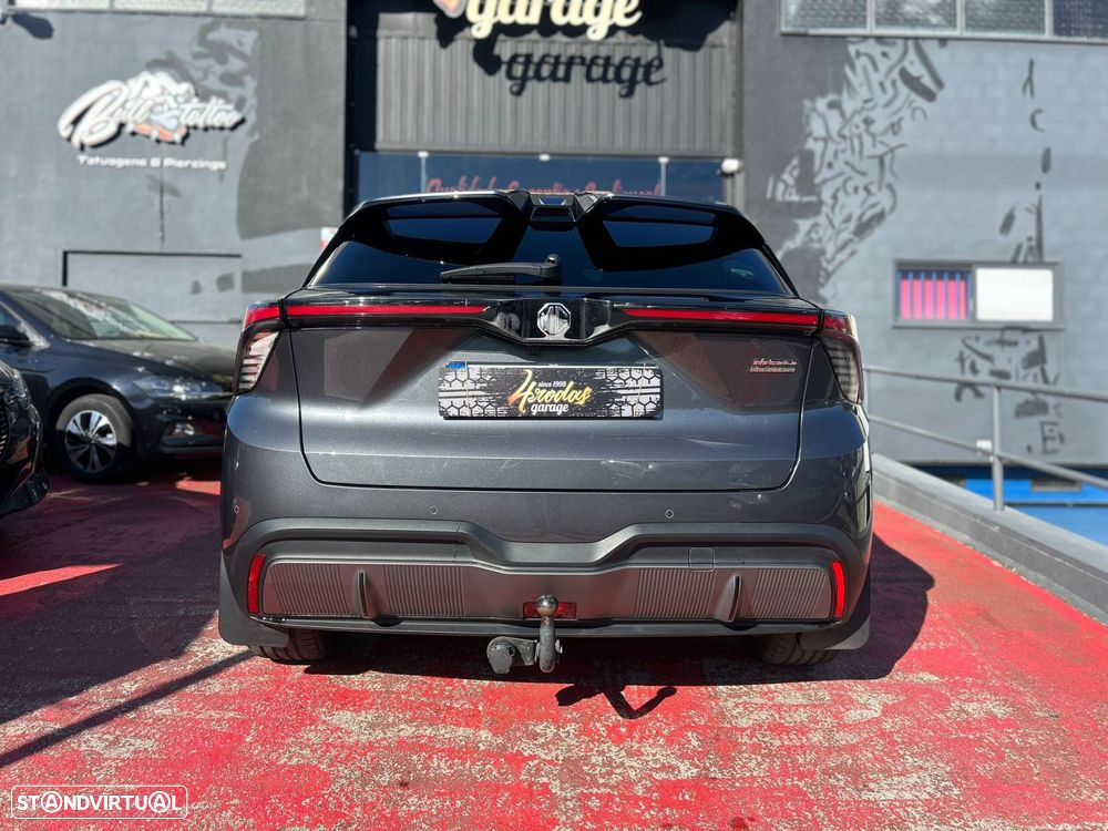 MG MG4 64 kWh Luxury - 22