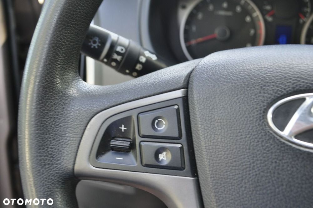 Hyundai i20 - 16