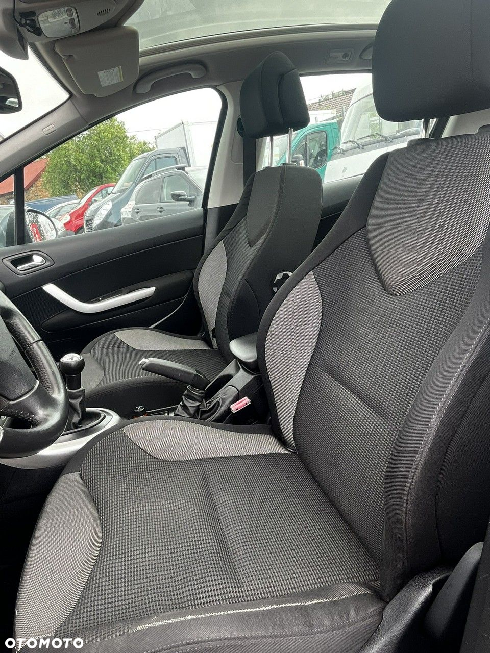 Peugeot 308 - 8