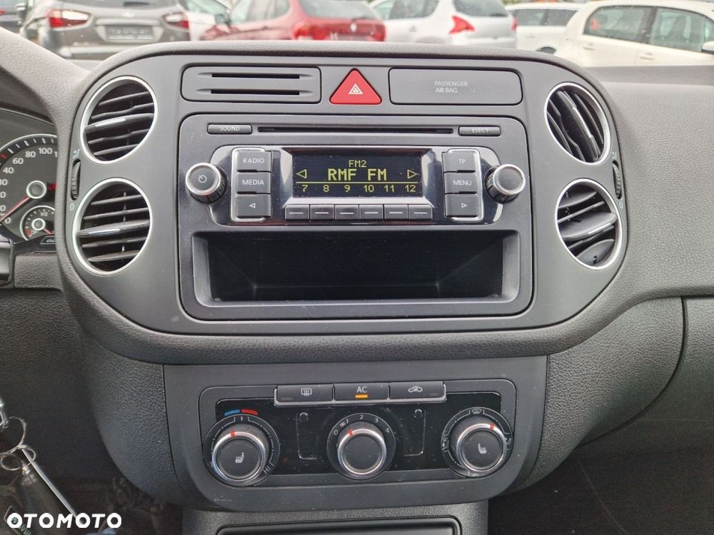 Volkswagen Golf Plus 1.2 TSI DSG Comfortline - 11