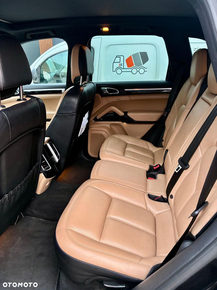 Porsche Cayenne Diesel - 5