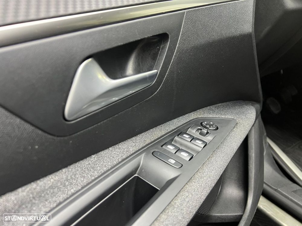 Peugeot 3008 1.5 BlueHDi Allure - 39