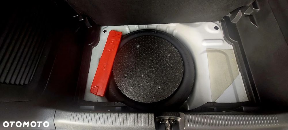 Opel Crossland X 1.2 120 Lat - 27