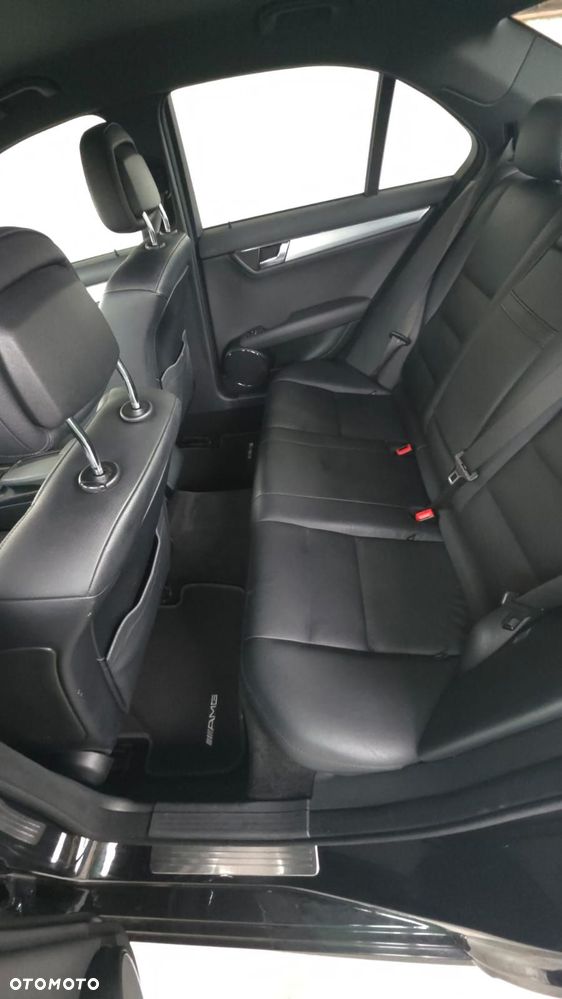 Mercedes-Benz Klasa C 300 7G-TRONIC Avantgarde - 8
