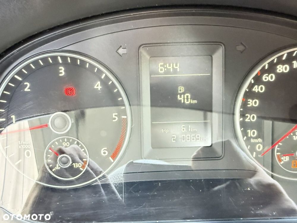 Volkswagen Caddy - 27