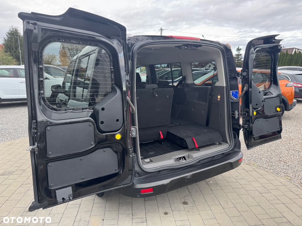 Ford Transit Connect - 12