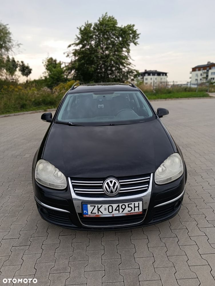 Volkswagen Golf - 1