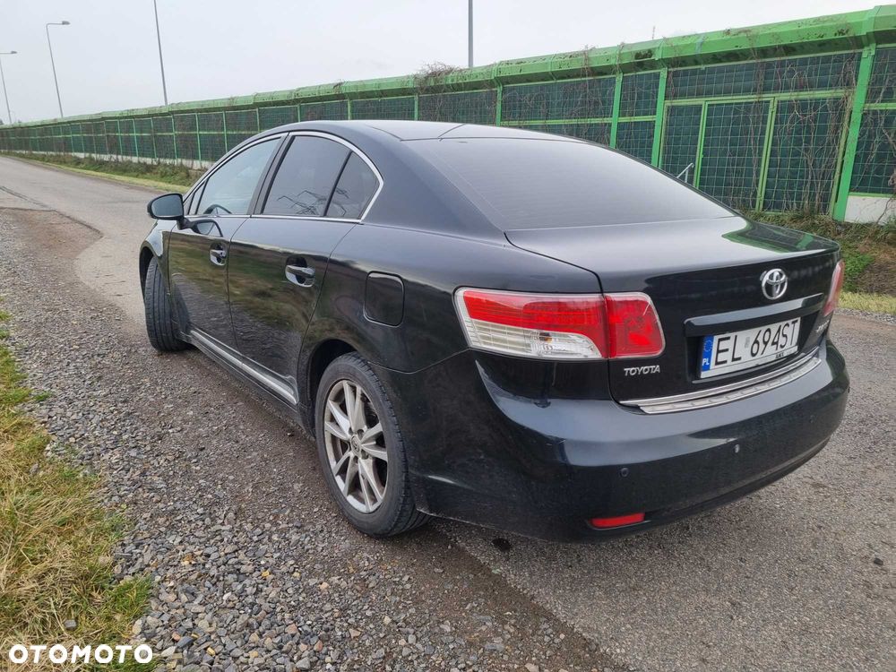 Toyota Avensis 2011 photo 3