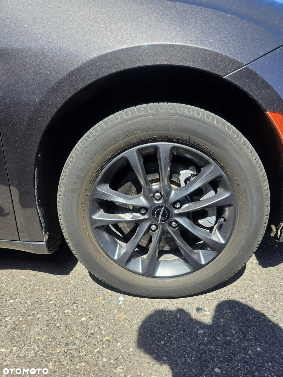 Chrysler Pacifica - 38