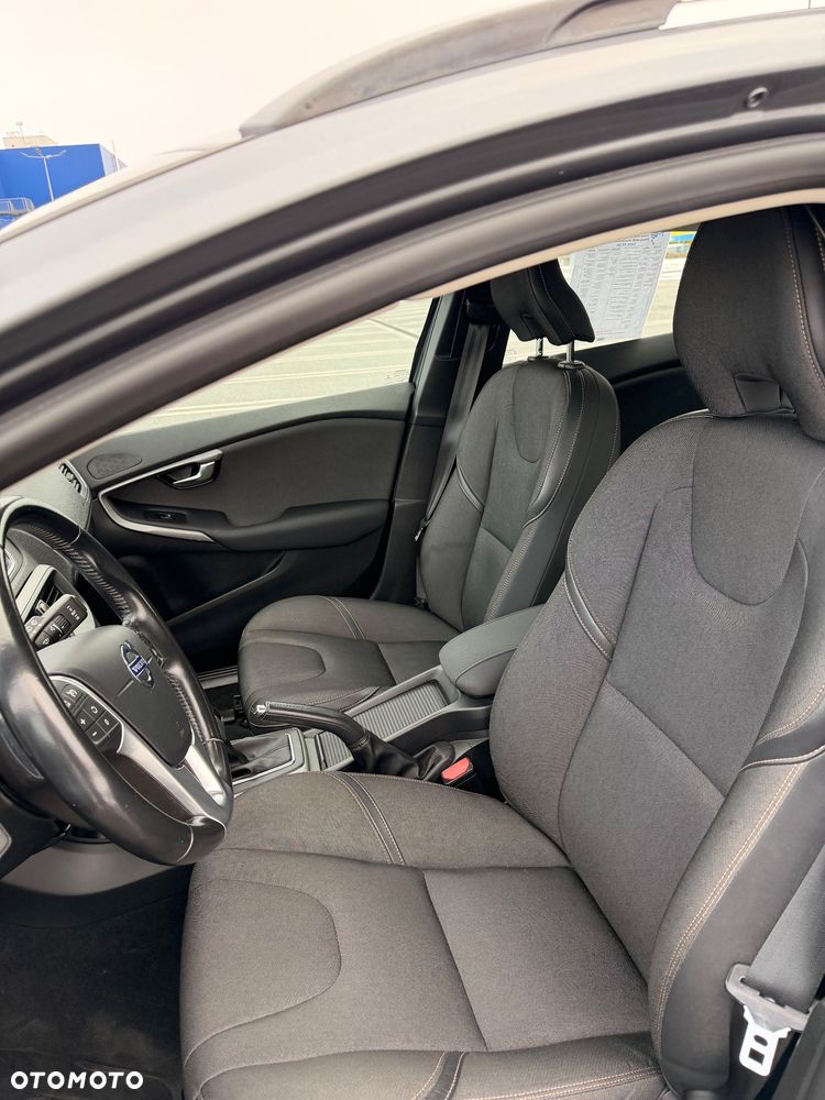 Volvo V40 Cross Country D2 Powershift Momentum - 9