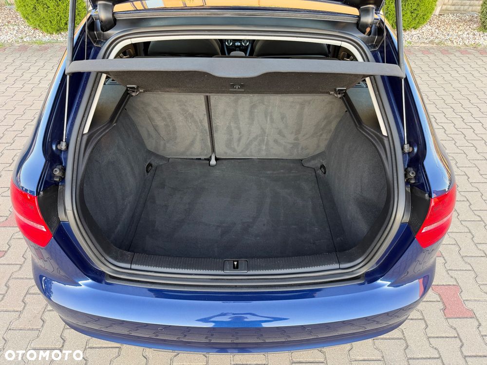 Audi A3 Sportback 2.0 TDI DPF Ambiente - 37
