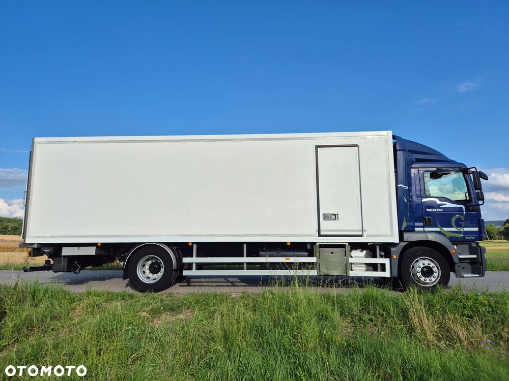 MAN TGM 18.250 Carrier 1950 D/E z Holandii / TOP STAN / 7.5m / 18 palet / winda + drzwi boczne / OKAZJA - 6