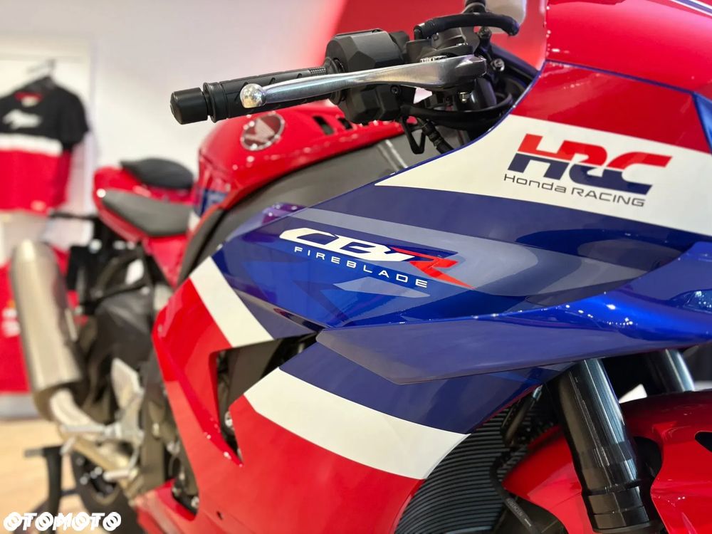 Honda CBR - 8