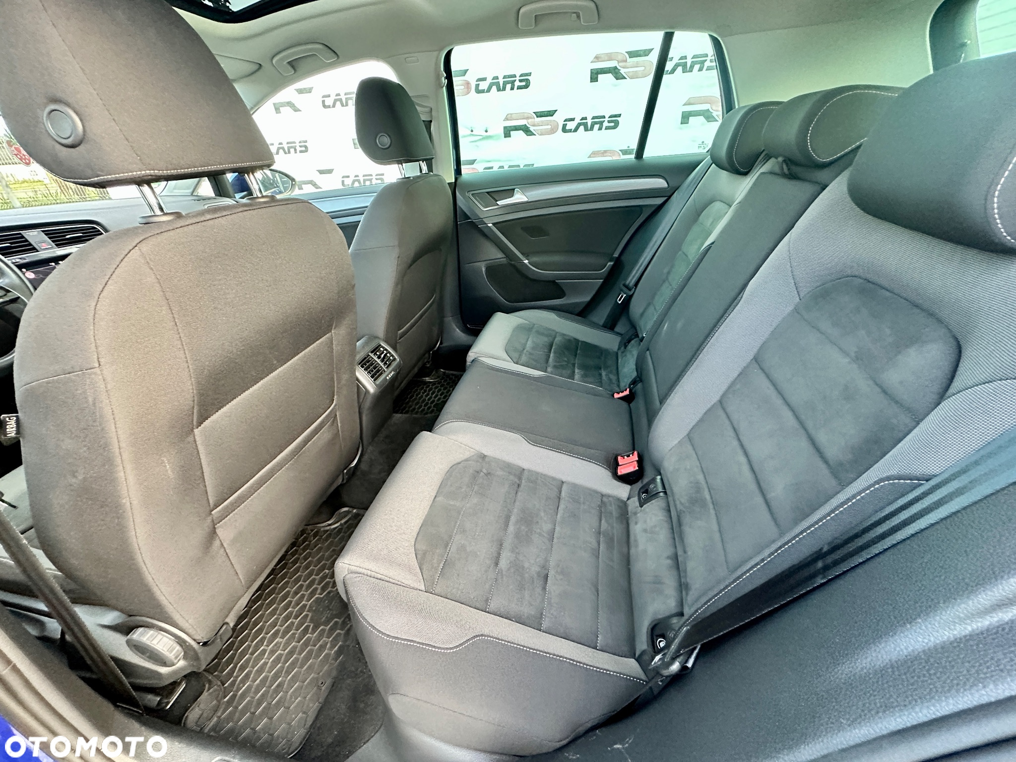 Volkswagen Golf - 18